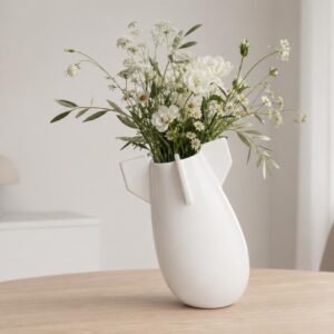 Fuze Vase modern sculptural decorative flower vase with contemporary design